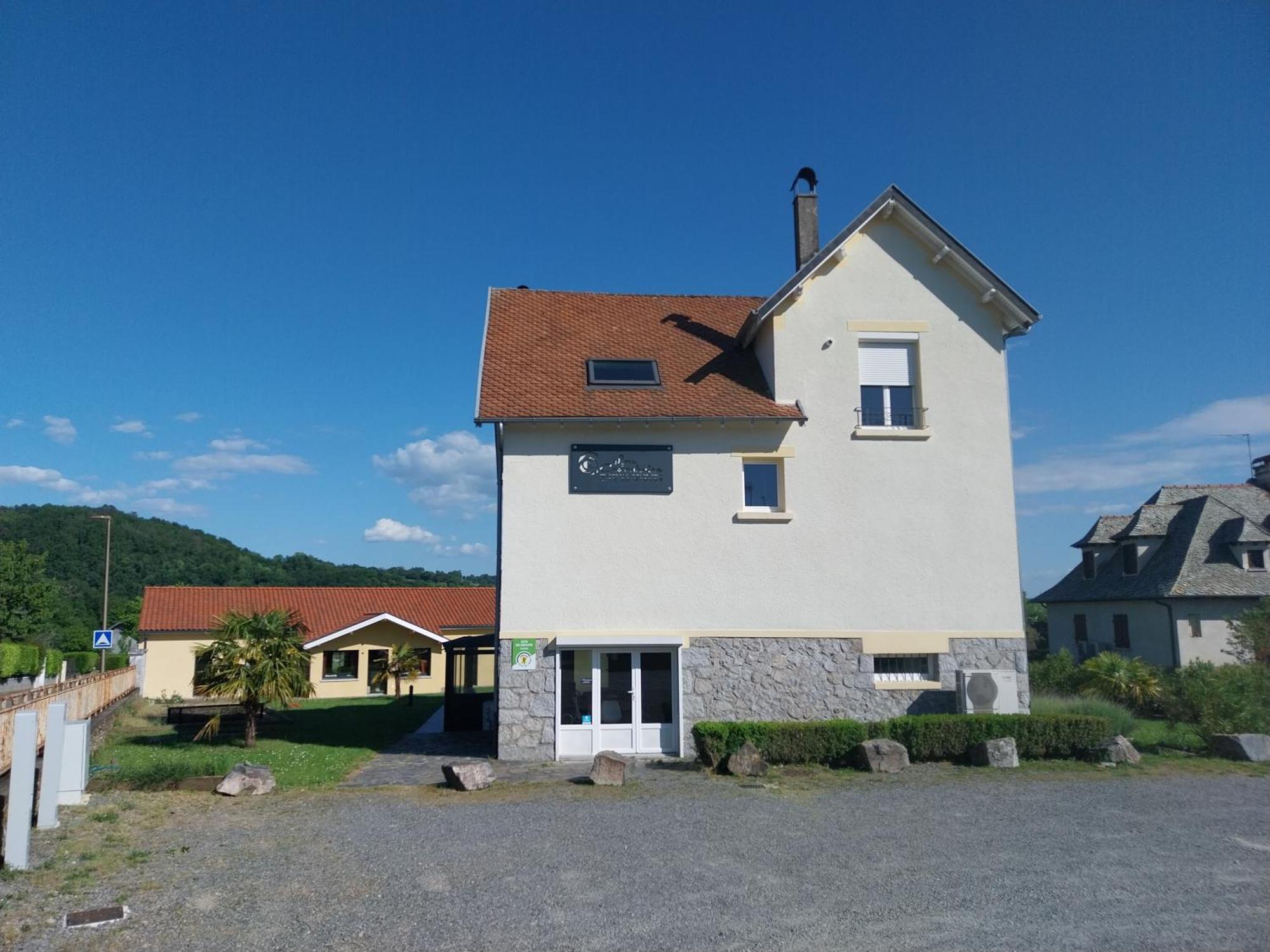 Logis Hotel Restaurant Cruzel Maurs Esterno foto